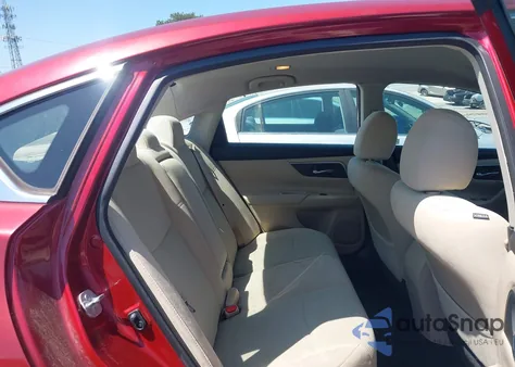 2015 Nissan Altima 2.5 S z USA, uszkodzony, nr VIN 1N4AL3AP3FC573125